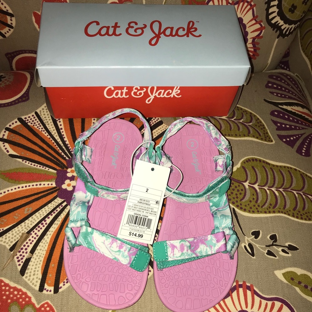 Cat & Jack kids’ sandals size 2